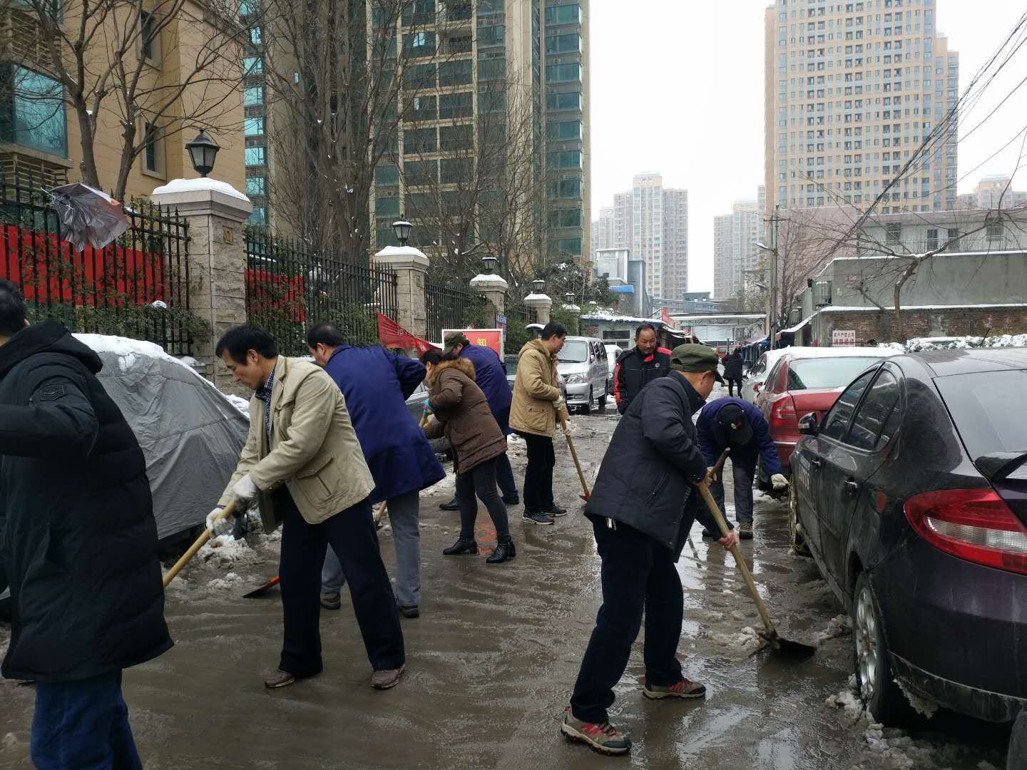 “以雪為令，御雪奮戰(zhàn)” 西安工業(yè)投資集團再行動